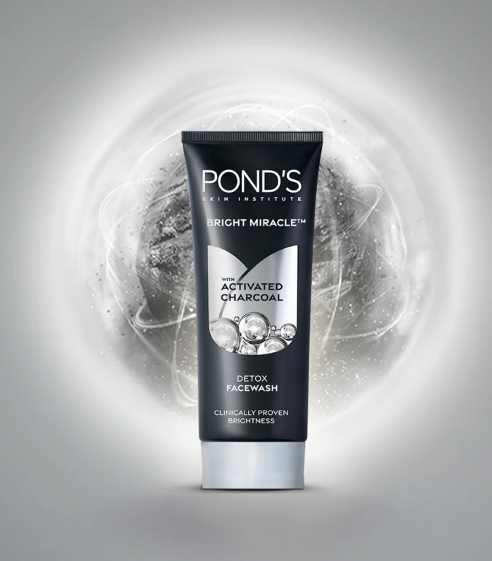 POND'S Bright Miracle Detox Facewash with 10X Power of Charcoal